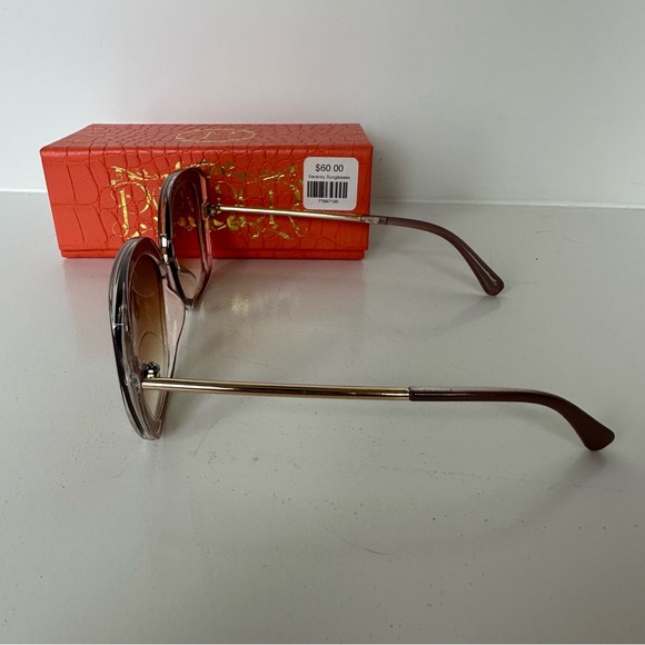 Serenity Sunglasses by Powder. - Picture 4 of 4